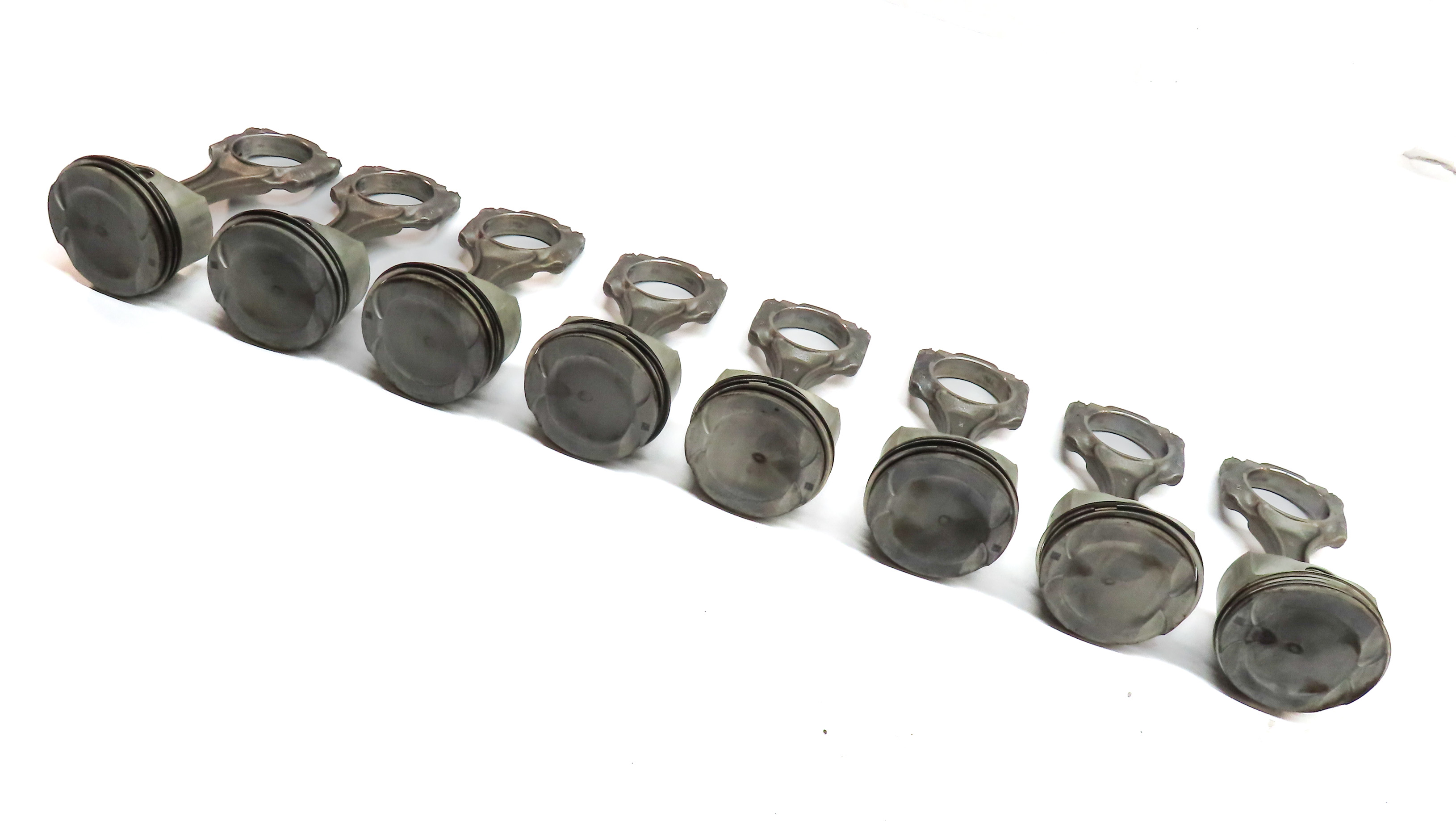 2009-2014 BMW 550i 750i X5 X6 (F01 F10 E70 E71) 4.4L N63 TWIN TURBO PISTON SET/8 — exact item pictured